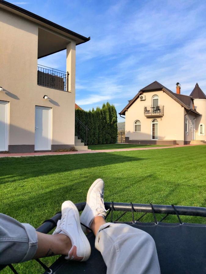 Aria Apartmani Vrdnik Buitenkant foto